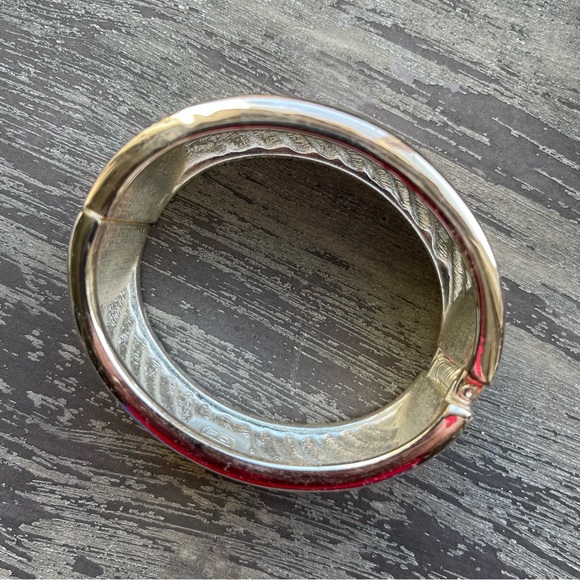 Premier Designs Cuff Bracelet - Picture 1 of 4